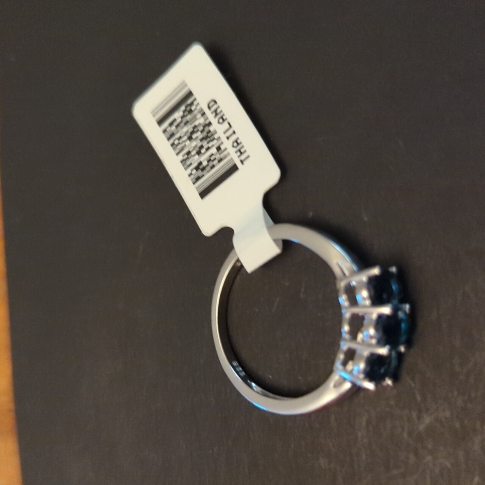 Sterling and dark blue topaz ring size 7